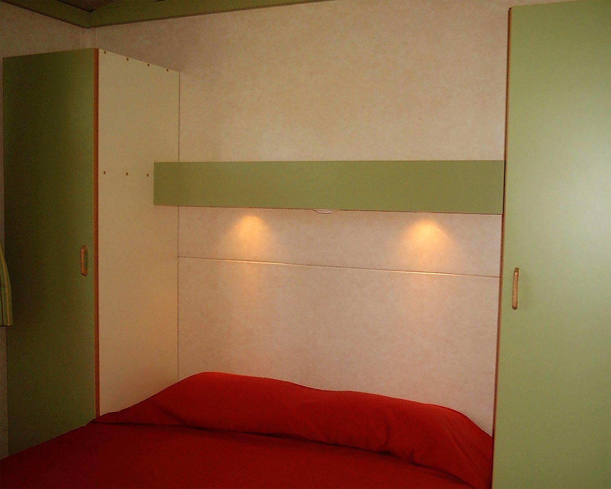Hotel Orbitur Valado Bungalows Caravan Park Nazaré Exterior foto