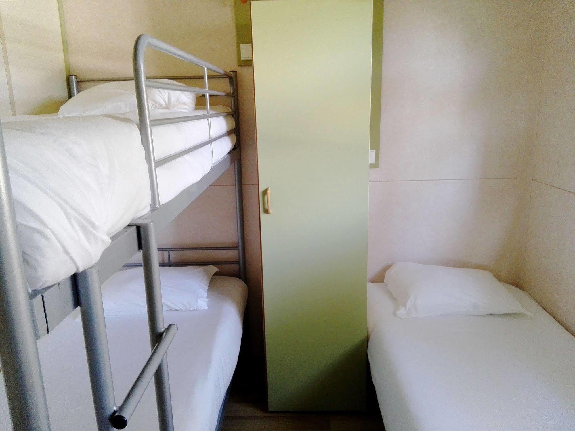 Hotel Orbitur Valado Bungalows Caravan Park Nazaré Exterior foto